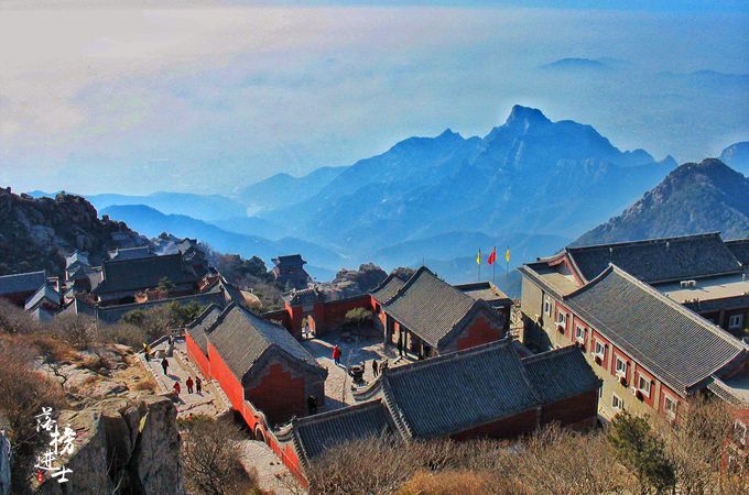 泰山海拔多少米为何被称为五岳之首,泰山也不高为啥这么出名 泰山海拔多少米为何被称为五岳之首,泰山也不高为啥这么出名