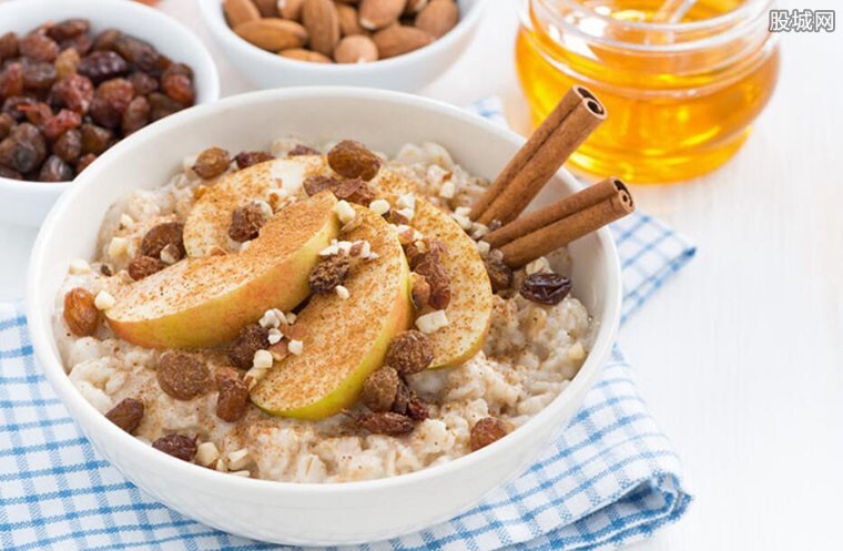 知名网红粥铺出售口水粥，太恶心了