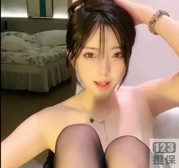 onlyfans极品女神《YOSHIKI》最新自拍合集