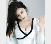 高颜值极品身材电竞女神《小小奶琦》尺度沉沦资源