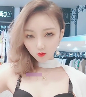 素人资源服装店老板换装自我安慰流出