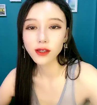 虎牙网红【小阿水】风烧母犬自玩大秀