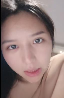 素颜女友无屏障互动，小黑森林身材猛兽男主观看