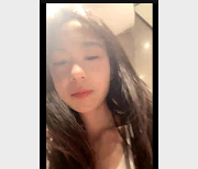 YIRs高颜值娜子直播作品，粉丝约会水疗观看