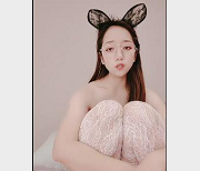 巨型道具互怼，闺蜜疯狂互C玩X！