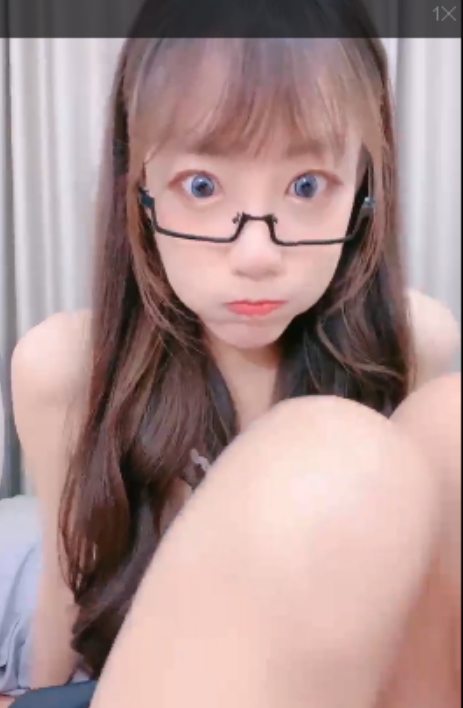 国服少女小怡：50v32.9g视频收藏竿娆百度、ED2K热门反差女友