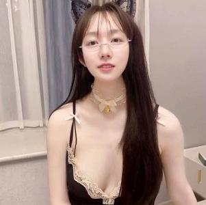 抖音小网红小坦克合集21V600M：青春活力，阳光温暖