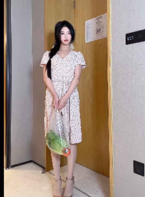 抖娘利世：小保姆与老头故事141P1V-1.59GB百度盘