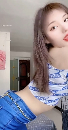 蛋黄很哇塞视频合集:荤素有尺度,百度云永久链接,704兆大小