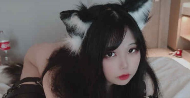 TS小舞酱精彩合集：女人伪娘的青春角色身材展示