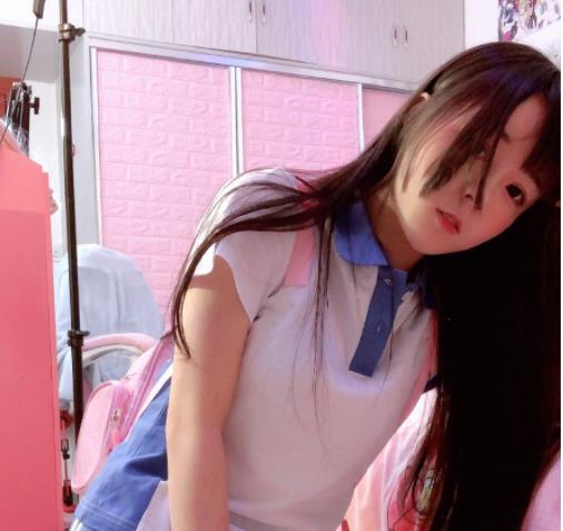 蔡小熊最新福利资源大放送！25V-2G视频+377图集，纯白身材暴力观看