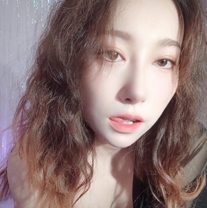 反差女神《禧妹》微信私人订制:定制专属于你的视频魅力