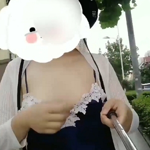 超大胆!博主性感小猫咪勾引老头乐122.91G资源震撼上线!