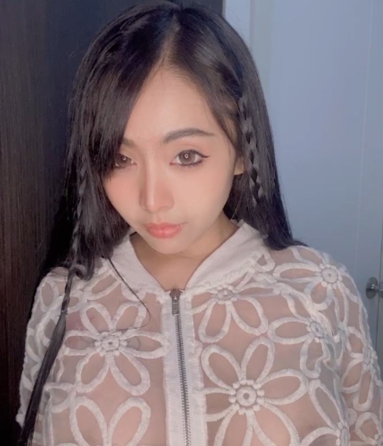 亚裔反差婊 Xreindeers 234v105g