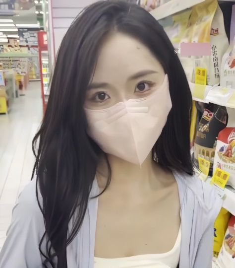 网红焕儿私拍展示，百万粉丝疯狂收藏！视频数量稀少，大小适中，老资源提醒，百度ED2K一键搜索！