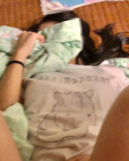 享受到他的文爱聊骚合集。如果你也是他的粉丝，不要错过这个珍贵的收藏品，快来补充你的视频库吧！