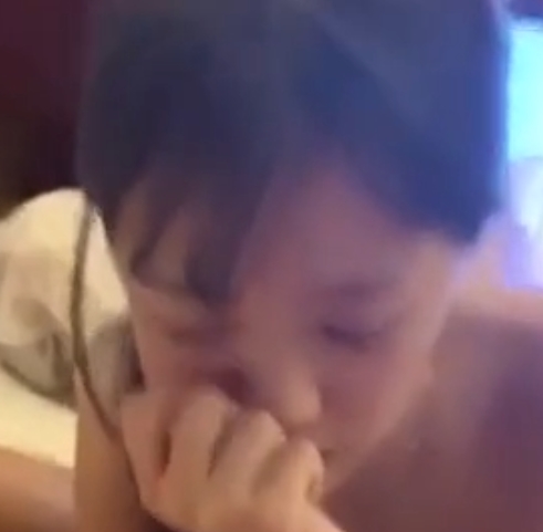 转载搬运百度盘沉沦新北女全系列1V95M，兼职被同事发现