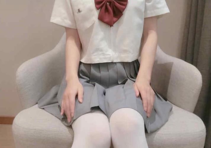 民国少女合集+洛美+诱惑美腿+luomei22+视频数量不详+10.2G+精选白丝网格袜，尽享优质资源