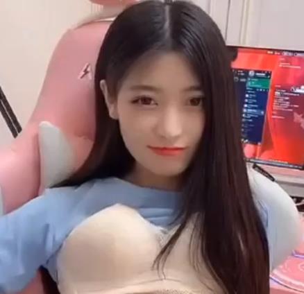 抖音火爆月月闪现合集3V34M诱人