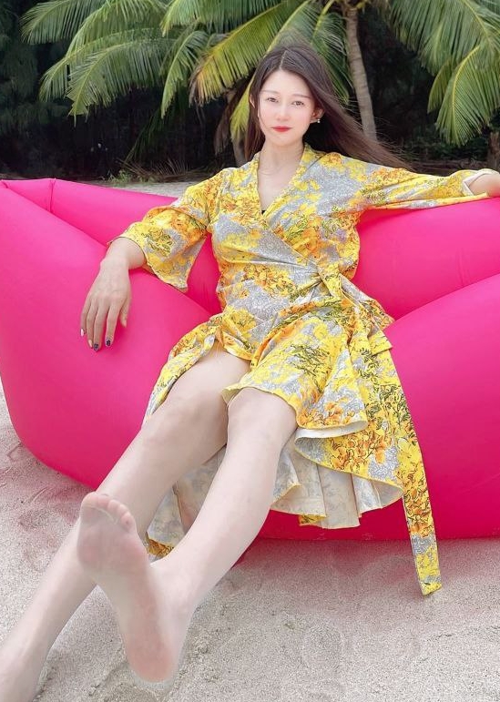 推特大眼御姐反差蜜桃臀纯欲优质妹合集40V14.8G优质资源