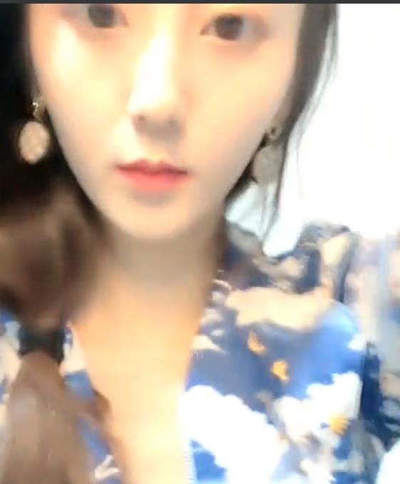 快手是你的小可爱哎舞蹈唱歌29部合集15.6g长相幼态身材有料