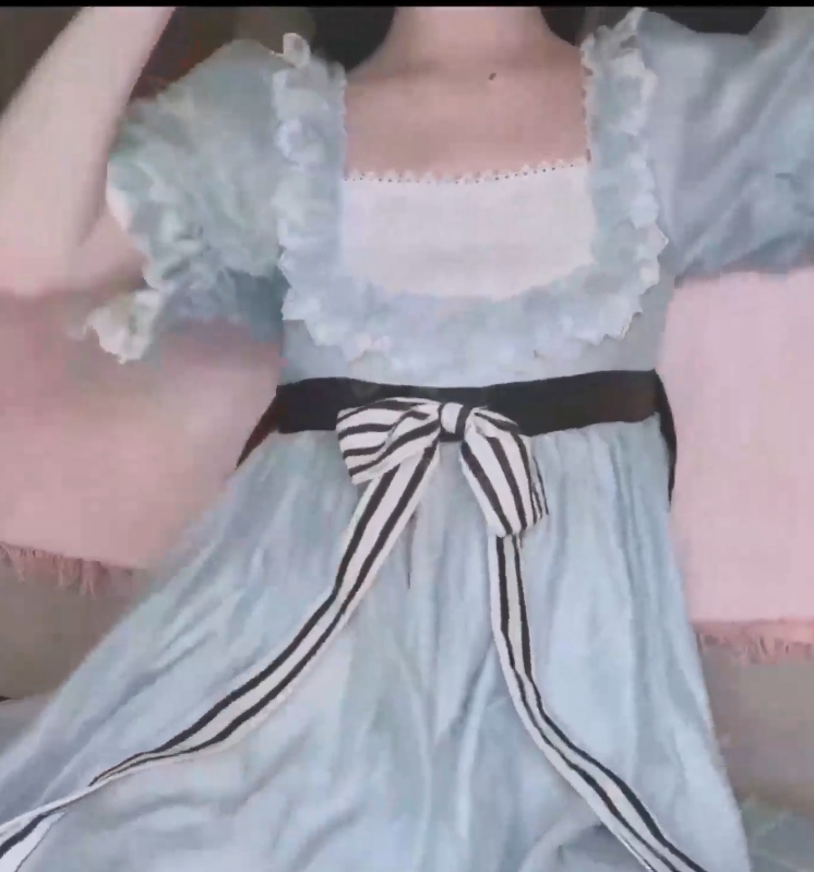 烧酒福利姬私拍珍藏52V13G绝对领域