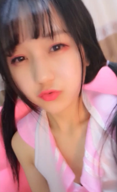 推特叶落大人肉感腰臀合集34部15G绝对领域