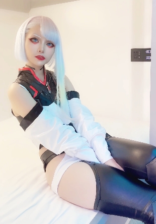 推特喵小吉蜜桃臀作品合集86部13.4G纯欲天花板