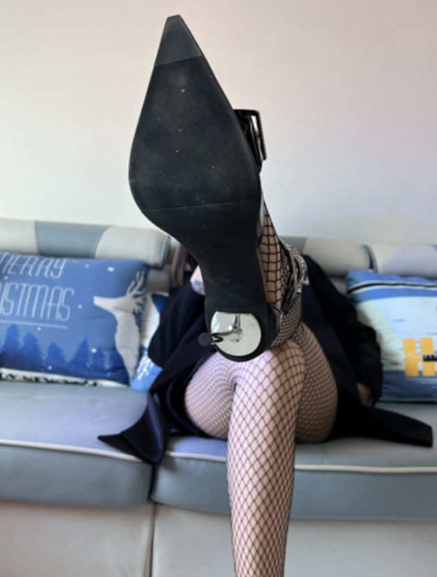 抖音白龙猫女微密圈套图视频合集15套532V45.7G，风格独特