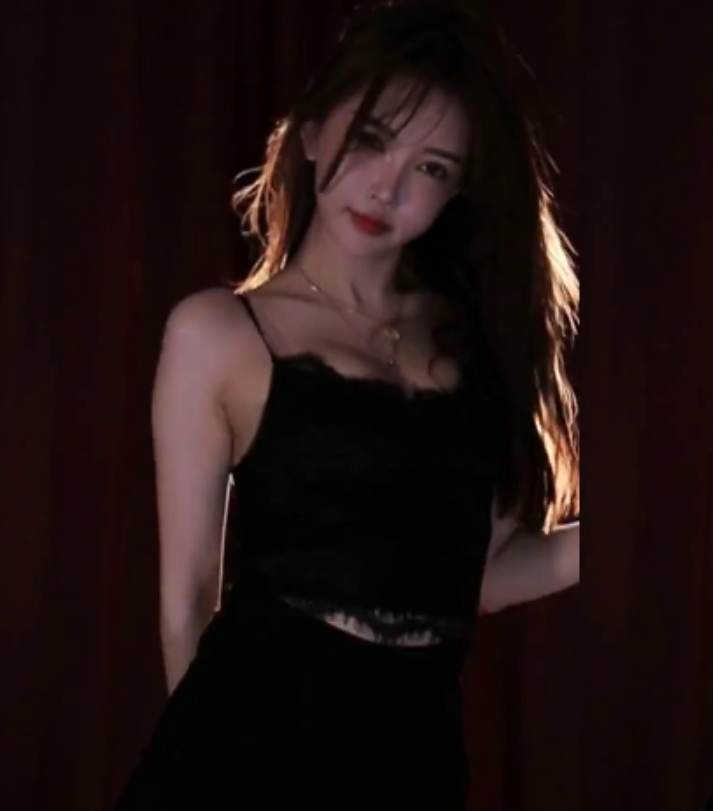 斗鱼南妹儿三月热舞合集20部3.5G舞力全开