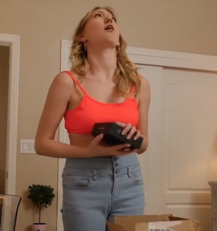 刘心悠AI换脸多视角合集30余部2.1G删减特供