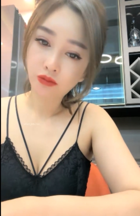 妩媚少妇优质足系列合集24v16.3GP站展示