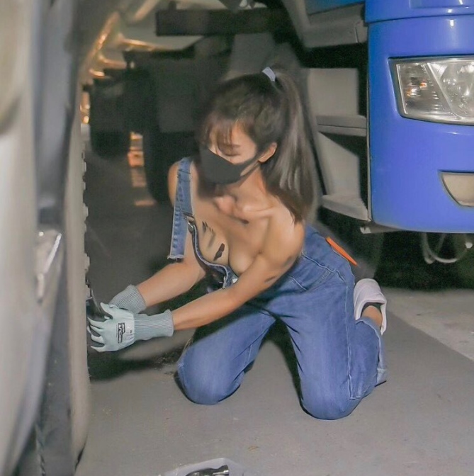 日理万姬福利视频29部7.73G推特劲爆展示