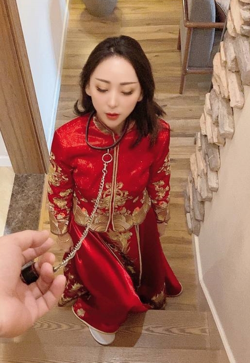 VIP群兔兔胖臀视频81部4.7G太丰满