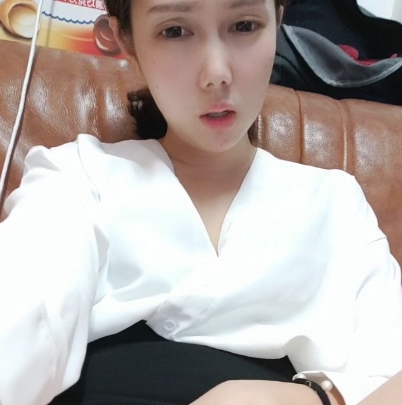 onlyfans骚猫mooncat撩人私拍275P350V9.26G欲罢不能