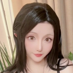 甜美诱人微博星之迟迟四月私房作品150P+2V1.72G惹火至极